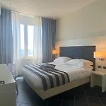 Western Acqua Novella Hotel