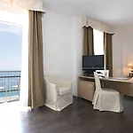 Hotel Western Acqua Novella 4*