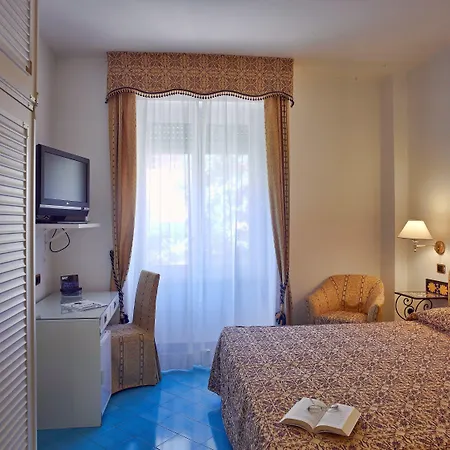 Western Acqua Novella Hotel
