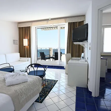 Western Acqua Novella 4*