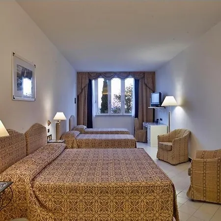 Western Acqua Novella Hotel 4*