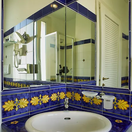 Otel Western Acqua Novella