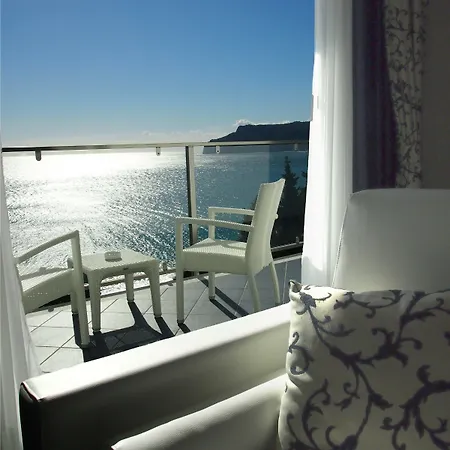 Western Acqua Novella Hotel