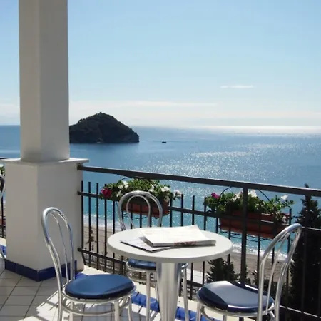 Hotel Western Acqua Novella 4*