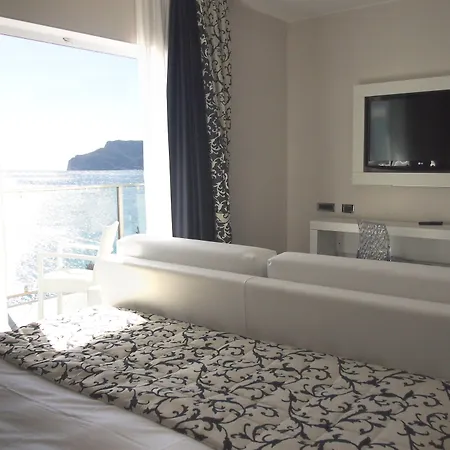 Otel Western Acqua Novella