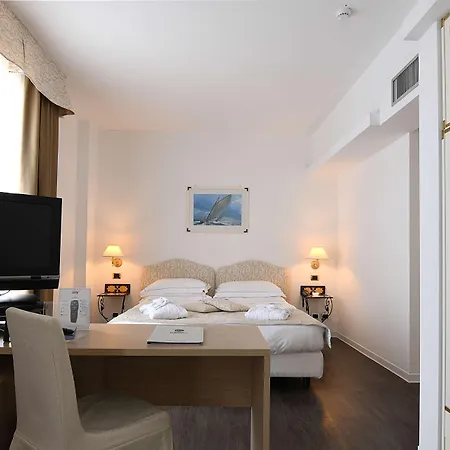 Otel Western Acqua Novella Spotorno