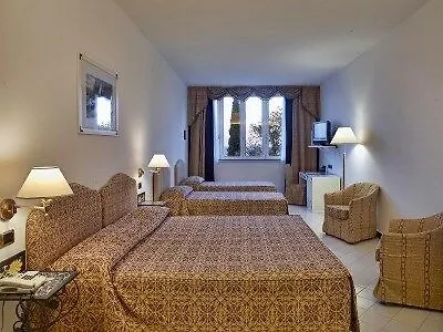 Western Acqua Novella Otel Spotorno